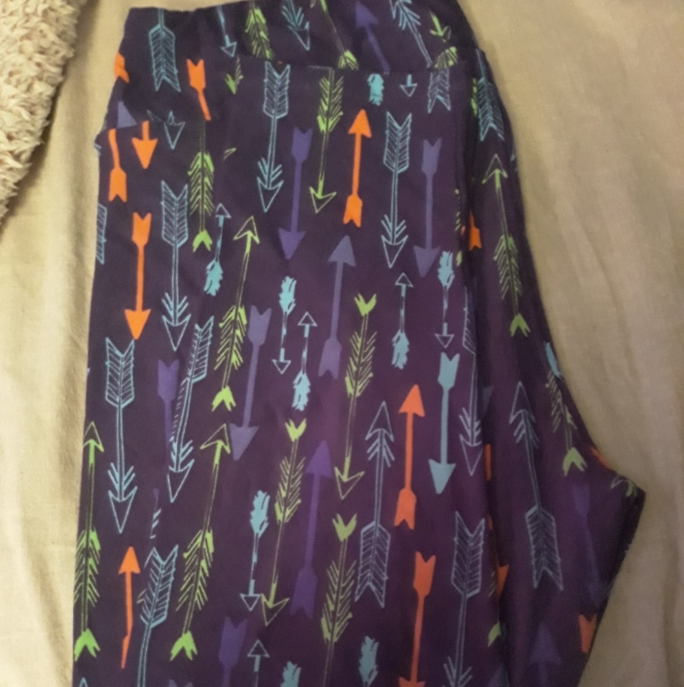 Lularoe TC leggings Arrows